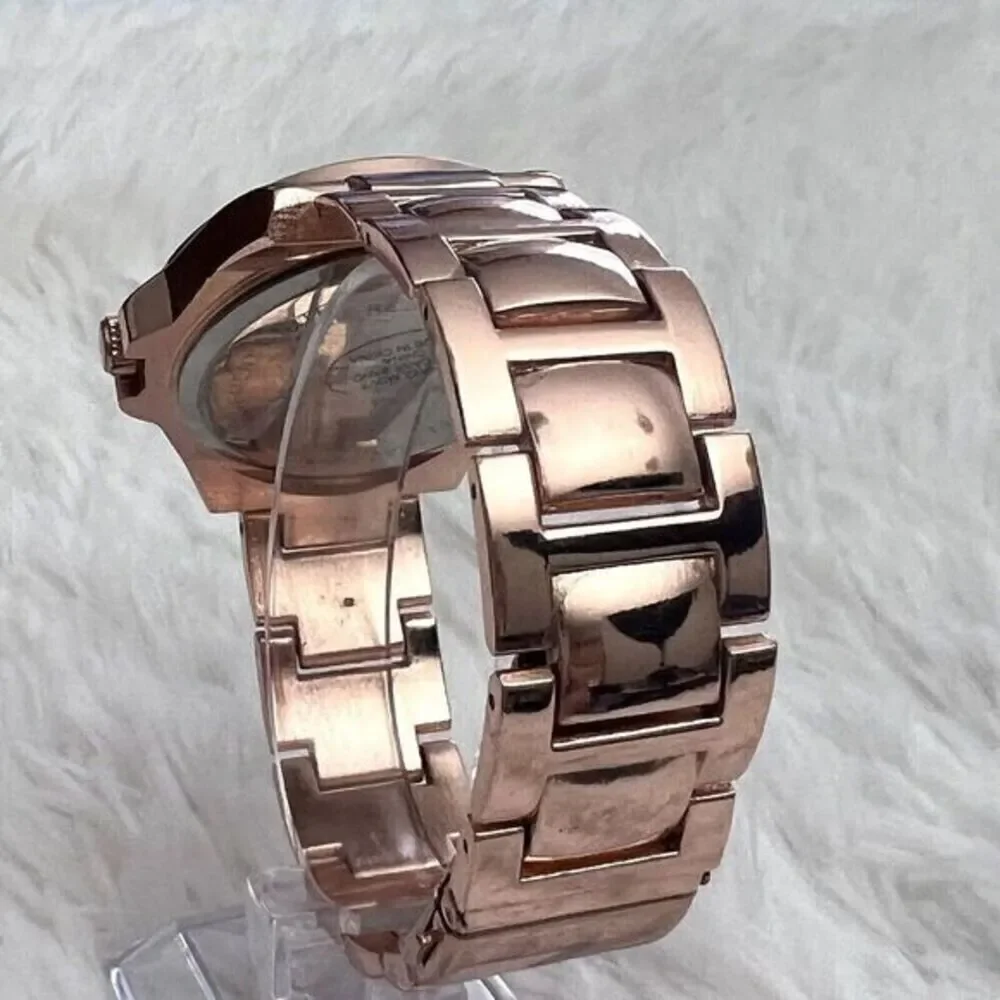 Luis Cardini Rose Gold Quartz Women's Watch Elegant Timepiece Black‎ Dial